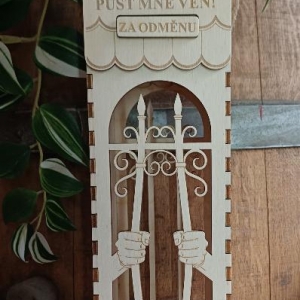 Dřevěný, dárkový box na víno - pusť mně ven