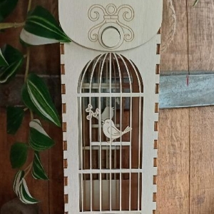 Dřevěný, dárkový box na víno - otevři klec a pusť radost ven